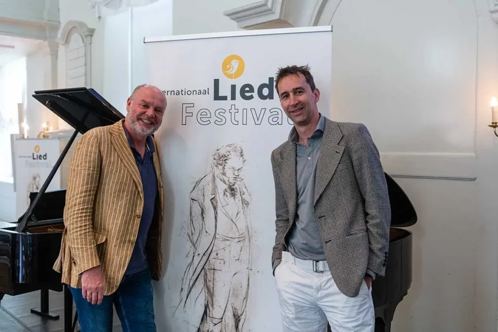 Hans Eijsackers and Henk Neven